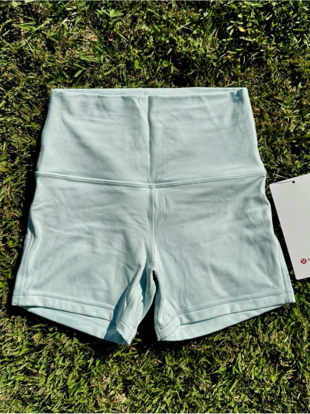 lululemon athletica High-Rise Mint Green Women’s Performance Shorts - Picture 4 of 8